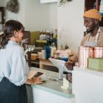 Визитница для банковских карт: стиль и практичность в повседневной жизни image_128.jpg