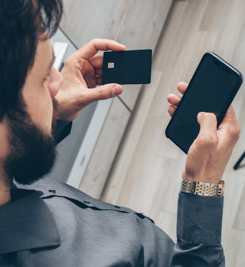 Где купить банковскую карту в Казахстане