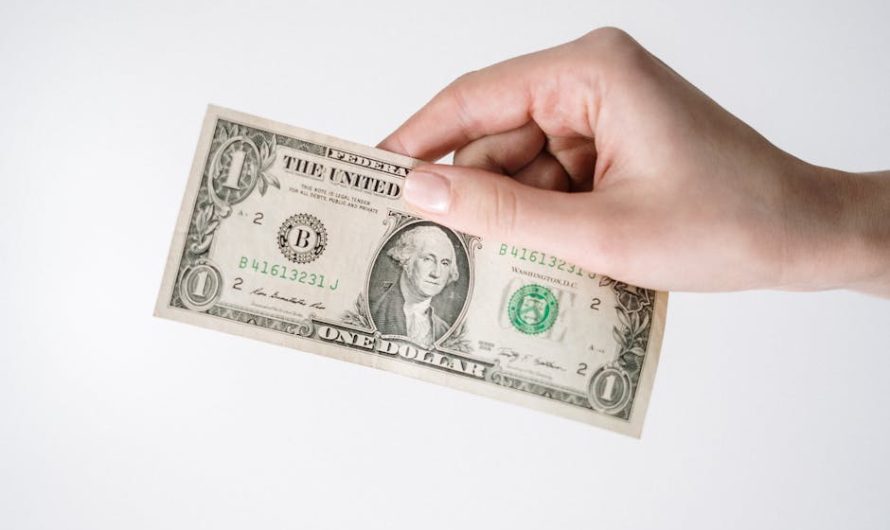 Карты для теневых операций на биржах и их последствия