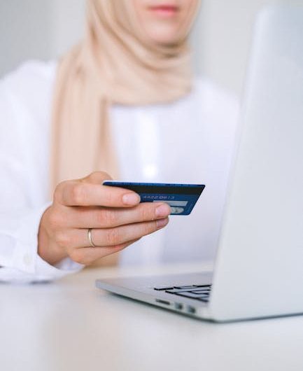 Карты для покупки криптовалюты: как выбрать и использовать