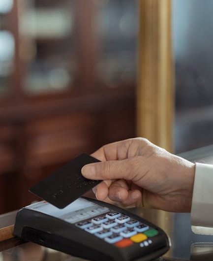 Риски использования фальшивых паспортных данных при заказе банковской карты