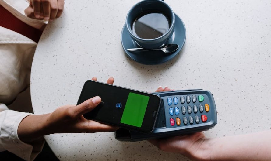 Чехол для банковской карты с защитой от считывания: защита финансов и личных данных