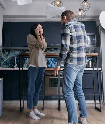 Теневые операции на eBay и риски приобретения карты для их проведения