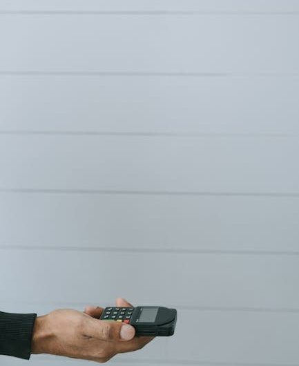 Защита банковских карт с помощью чехлов