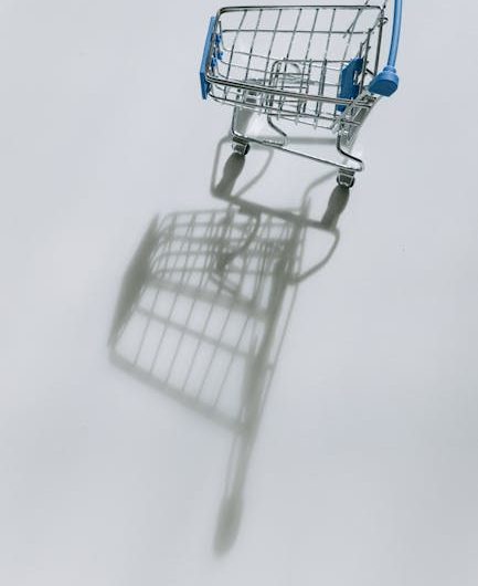 Риски покупки номеров банковских карт и законные альтернативы