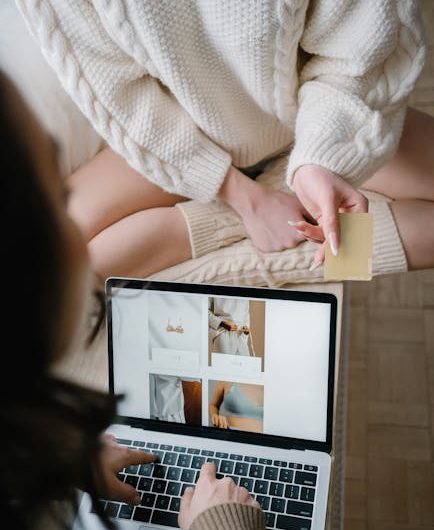 Фальшивый адрес на банковской карте и связанные с ним риски