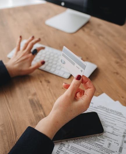 Риски использования левых сканов паспортов для покупки карт с балансом