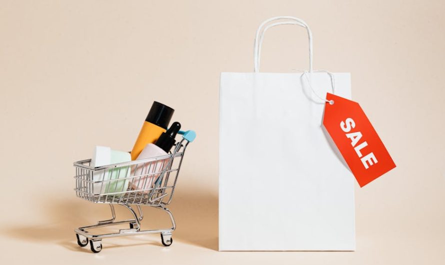 Защита банковских карт от считывания: как купить и использовать защитную накладку