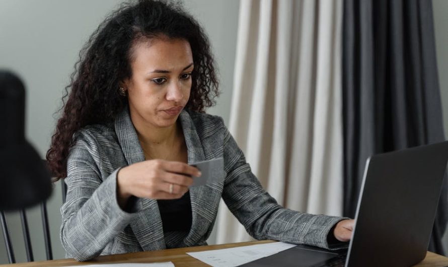 Банковские карты в Казахстане: как купить и использовать