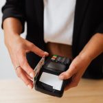 Как купить банковскую карту image_709.jpg