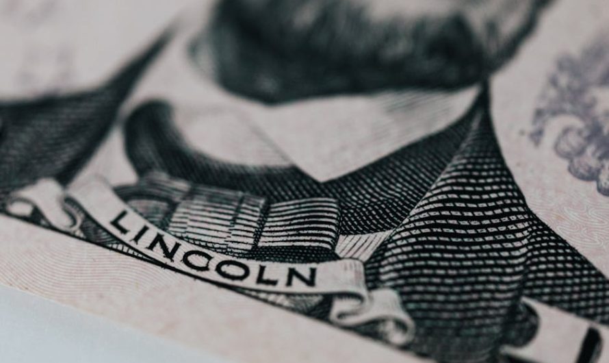 Покупка дебетовых карт на дропа и связанные с этим риски