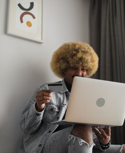 Карты с балансом на подставные данные и связанные с ними риски