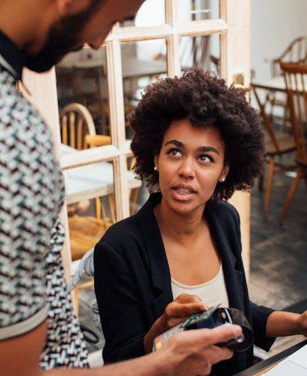 Как купить китайскую банковскую карту