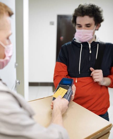 Теневые операции на Амазон и их последствия