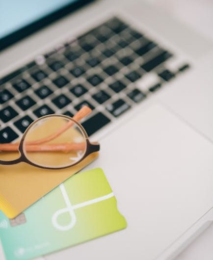 Карты для скрытых операций на биржах и их преимущества