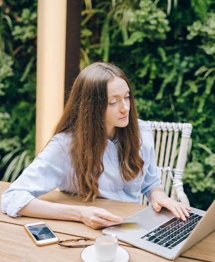 Покупка карты для скрытых транзакций на PayPal и связанные с этим риски