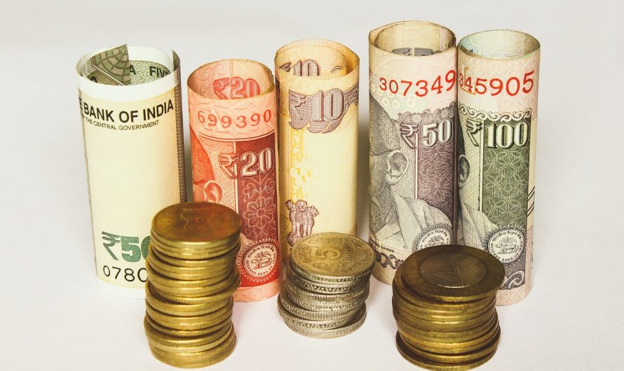 Как купить банковскую карту